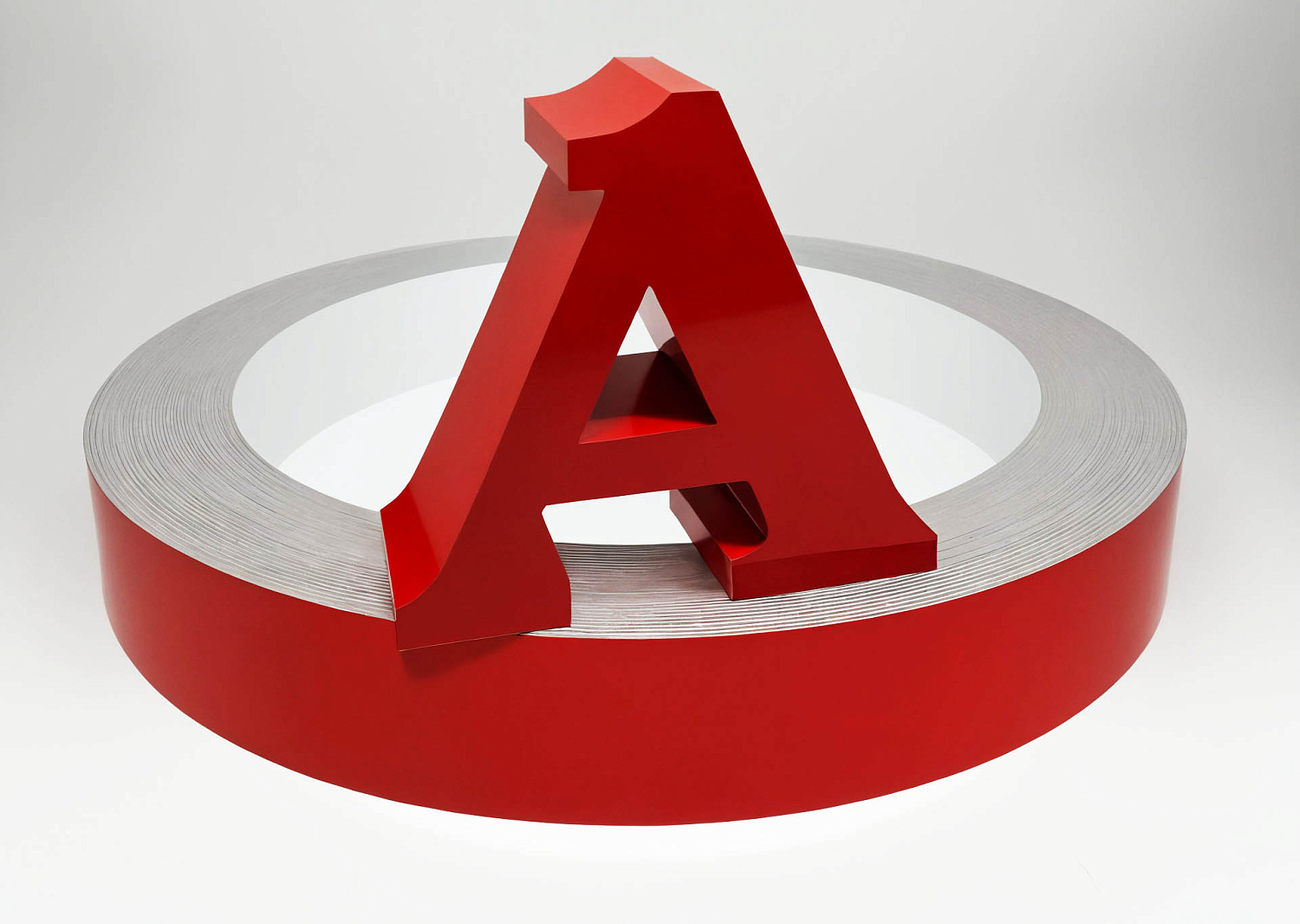 Световые буквы с применением алюминиевого профиля и листового акрила