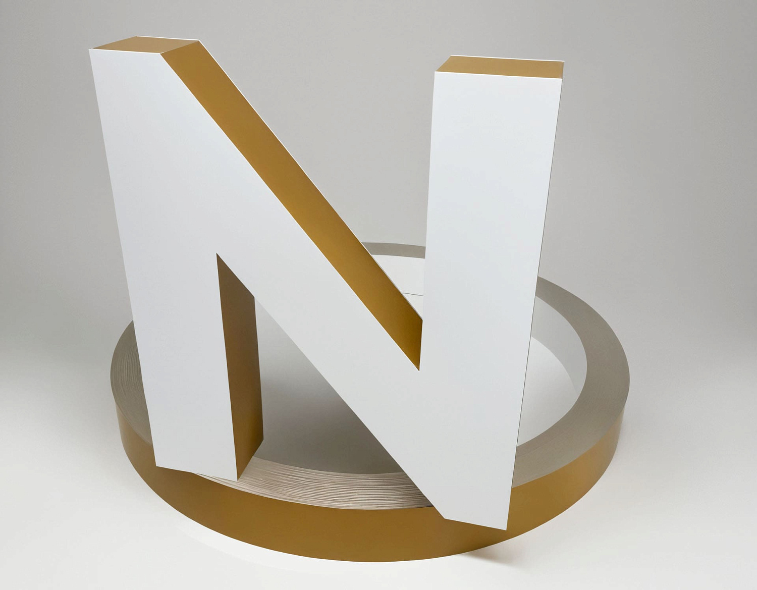 Буквы, выполненные из алюминиевого борта и пластика ПВХ